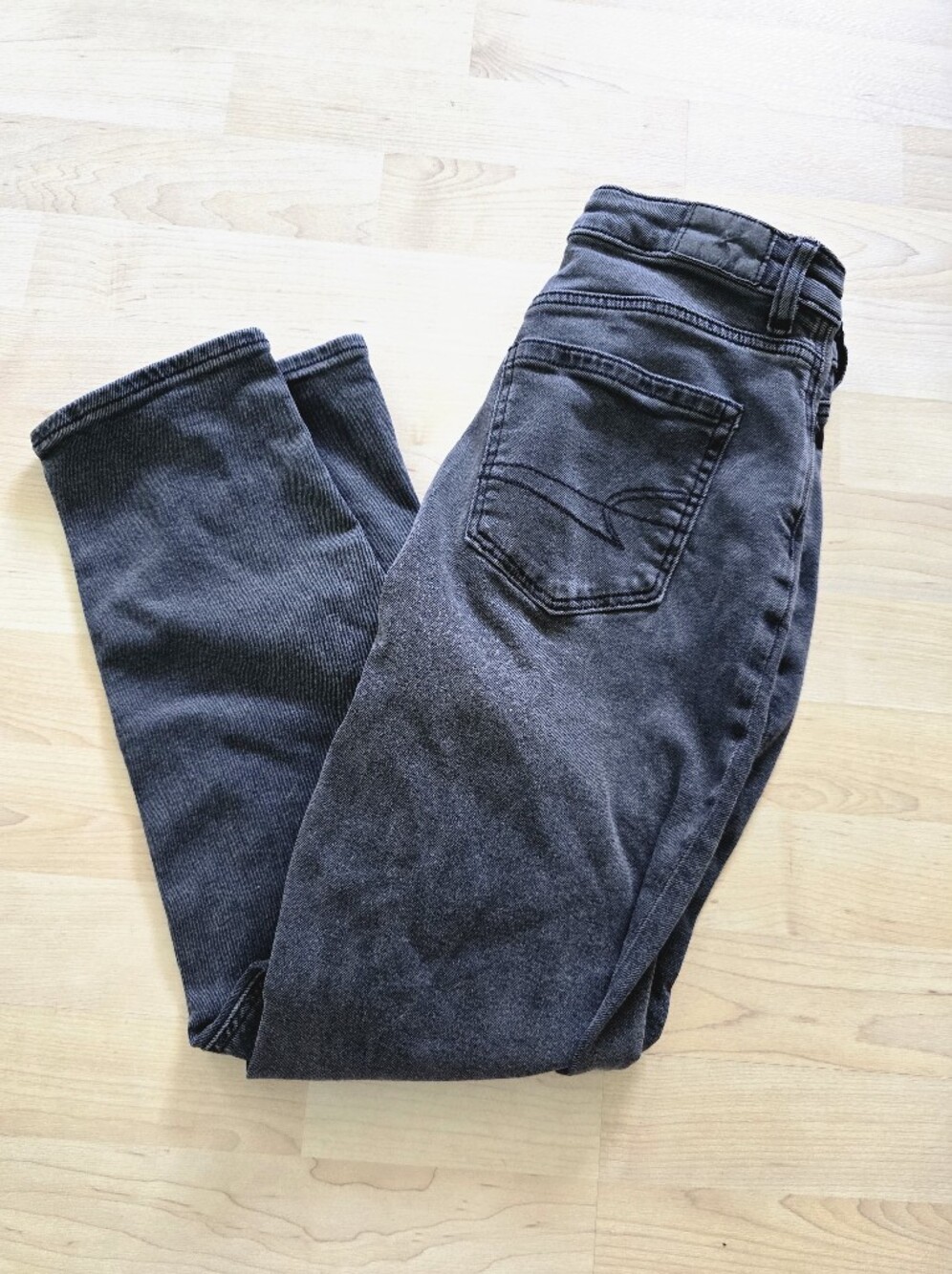 American Eagle Black Mom Jean Size 2 Short